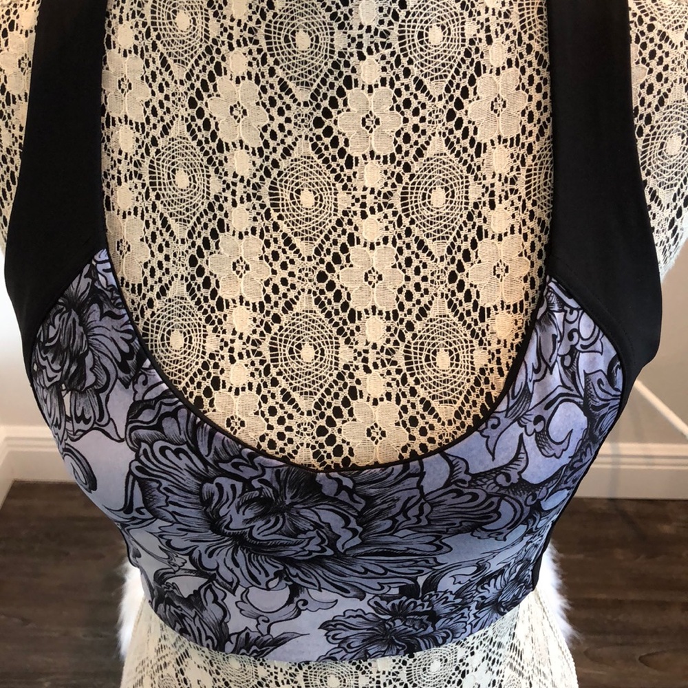 Lululemon Sweat Times Bra - Brand New with tags! - Picture 4 of 7